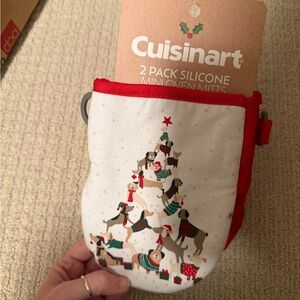 Cuisinart White and Red Holiday Dog Tree Mini Oven Mitt